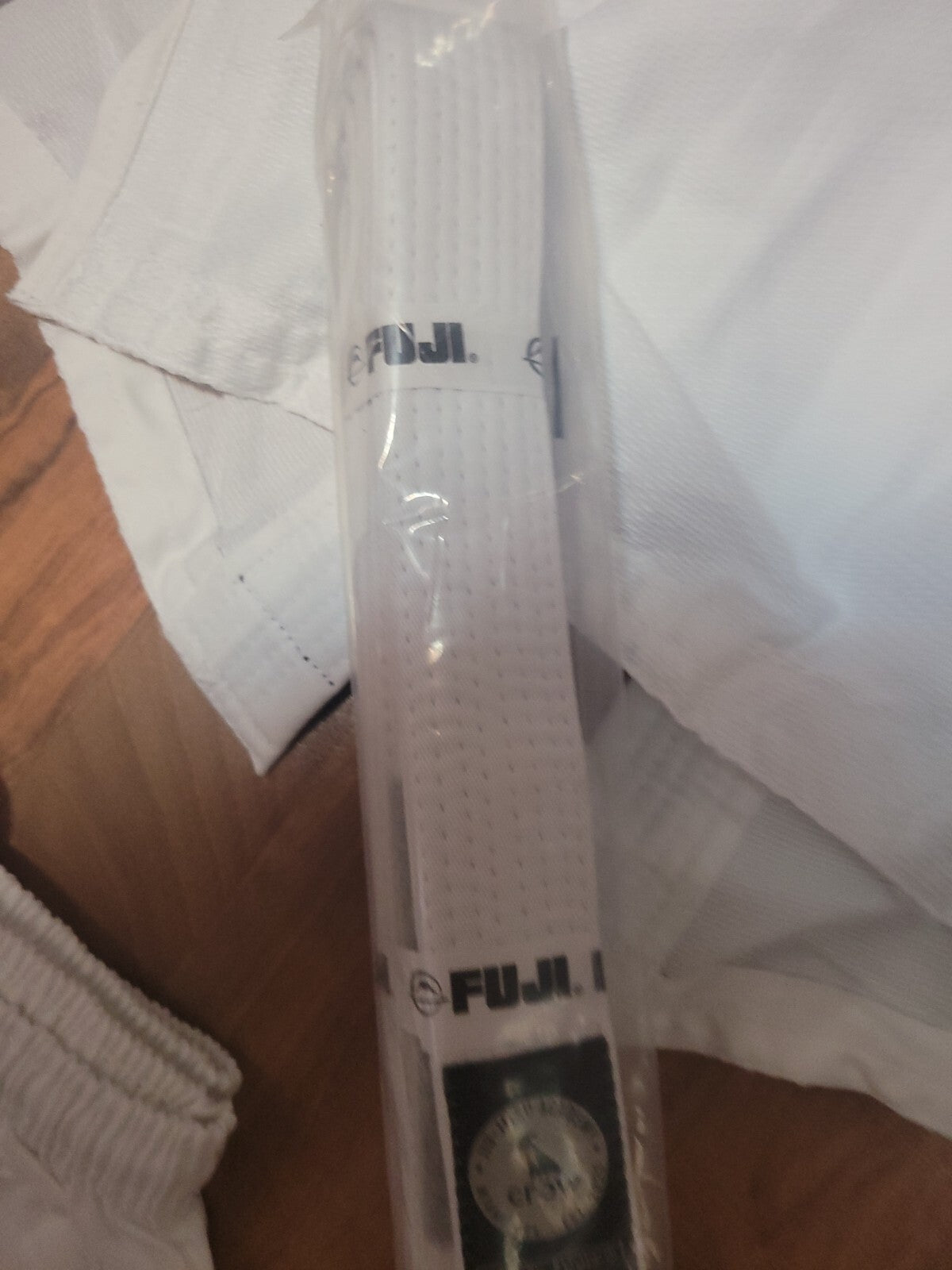 Kids Jiu-Jitsu Uniform White Size M - Durable Martial Arts Gear