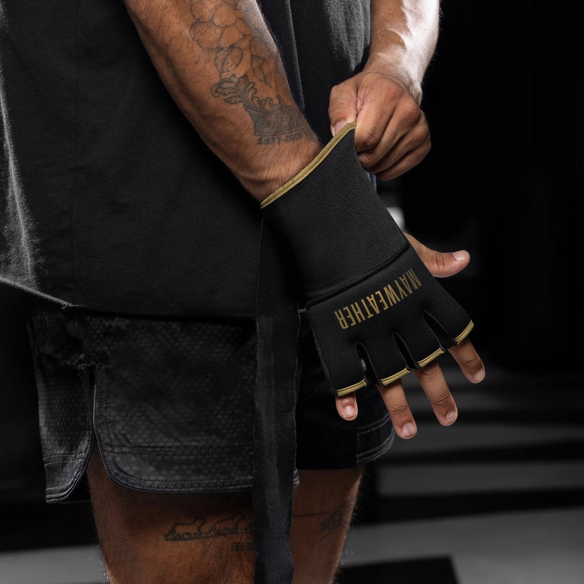 Hayabusa Mayweather Deluxe Quick Wraps - Boxing & MMA Hand Wraps