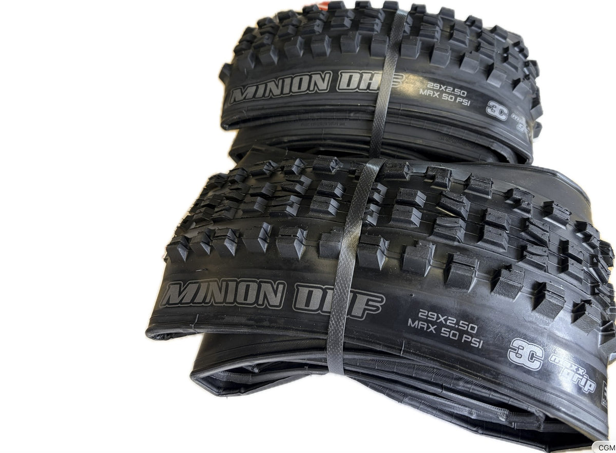 Maxxis Minion DHF 29 x 2.5-Inch Tubeless Ready Mountain Bike Tire - Enduro & All-Rounder