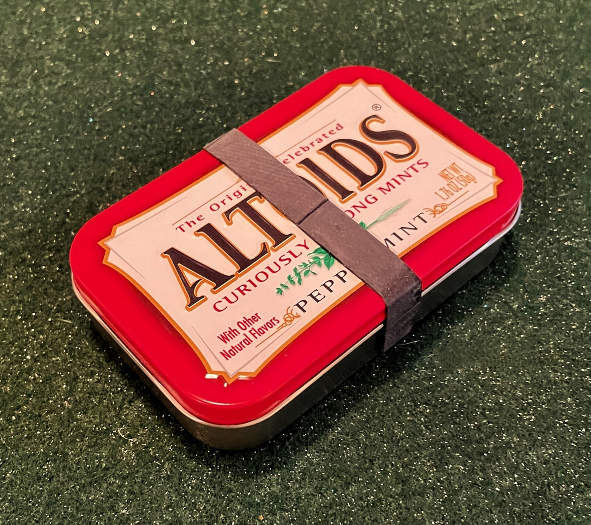 Bushcraft Survival Kit in Altoid Tin with Leather Pouch Fire Starter Gear