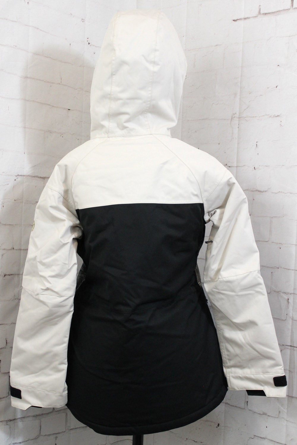 686 Athena Insulated Snow Jacket Women's Small Limestone Colorblock