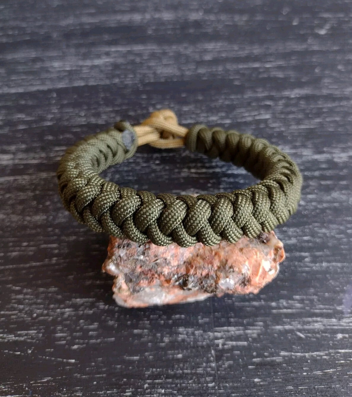 Handmade Paracord Bracelet with Olive Drab and Coyote 550 Paracord - Water-Resistant, Adjustable Wristband