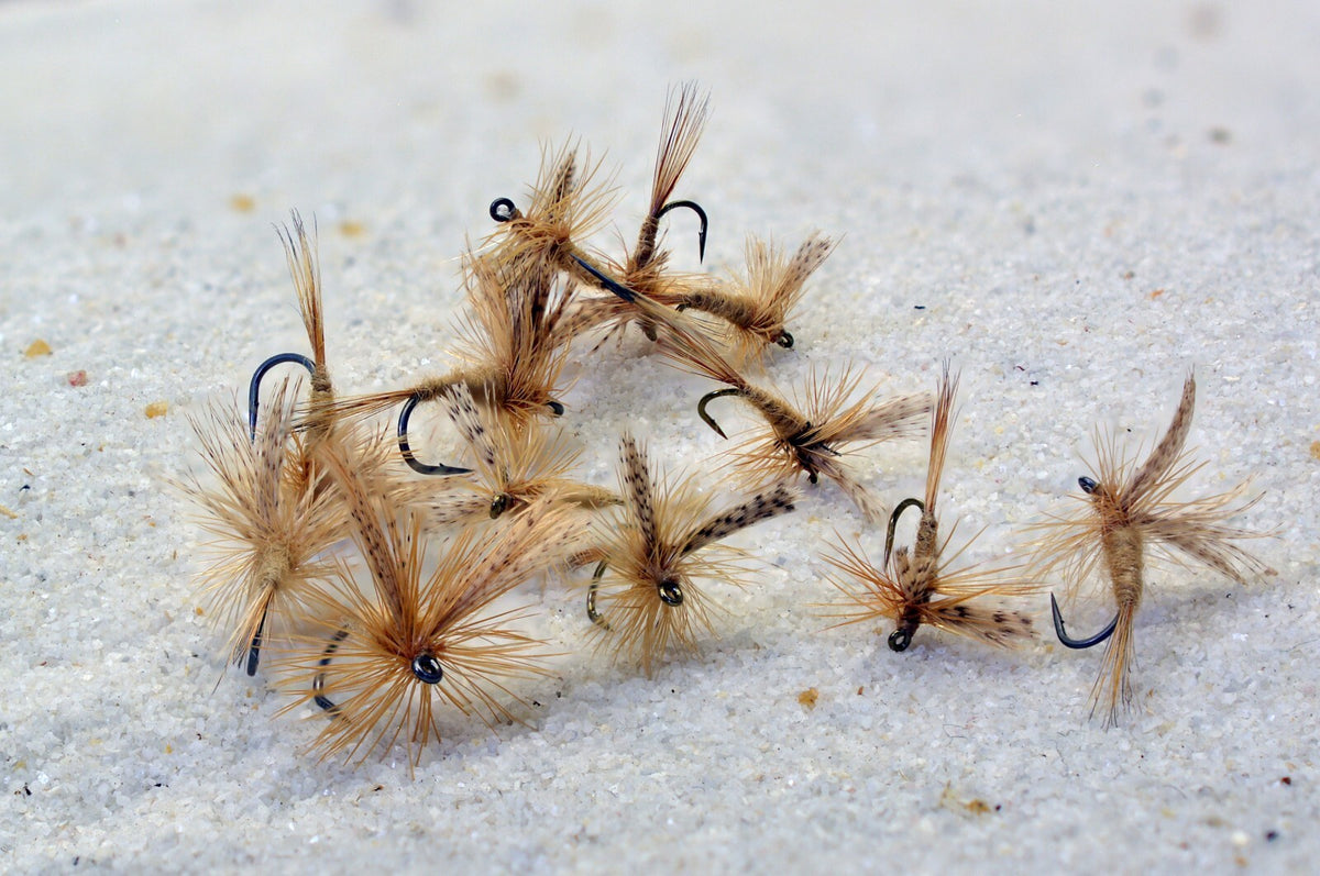 Fly Fishing Hooks Assorted Sizes - Light Cahill Dry Flies for Trout Tackle