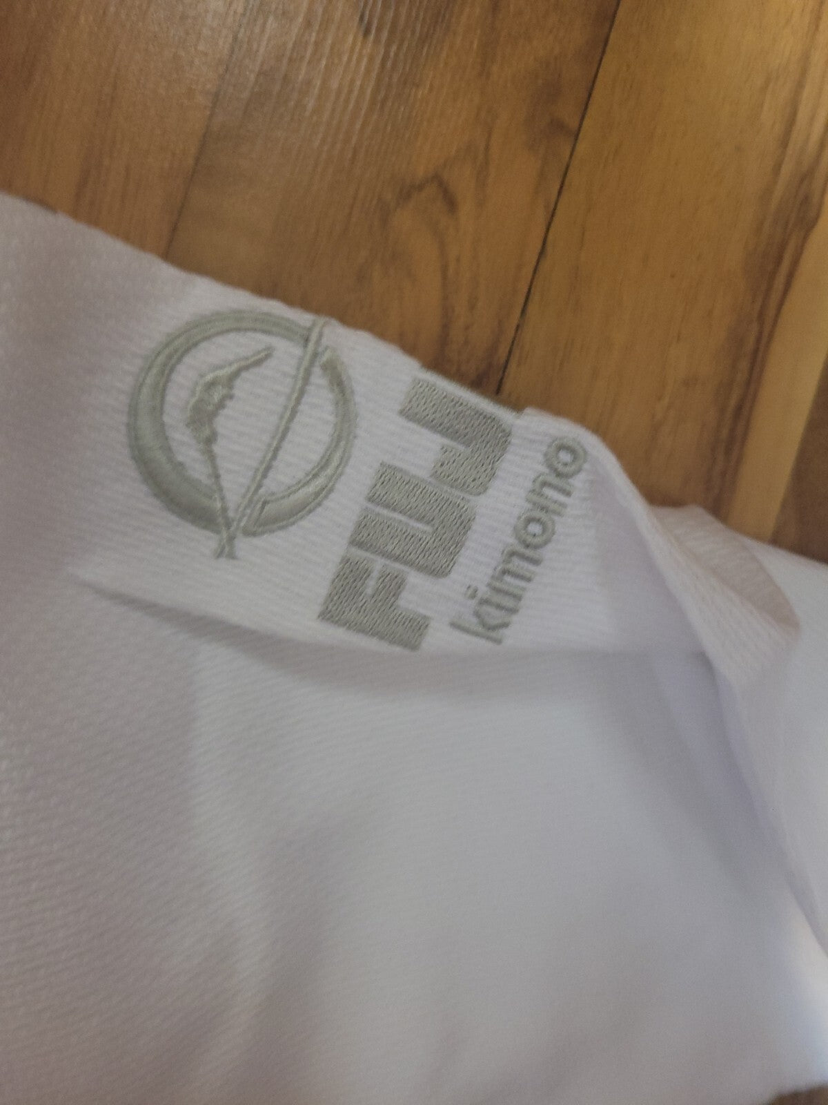 Kids Jiu-Jitsu Uniform White Size M - Durable Martial Arts Gear