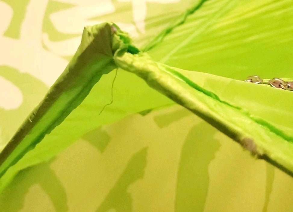 Flip Up Privacy Shower Tent with Green Screen for Changing Rooms