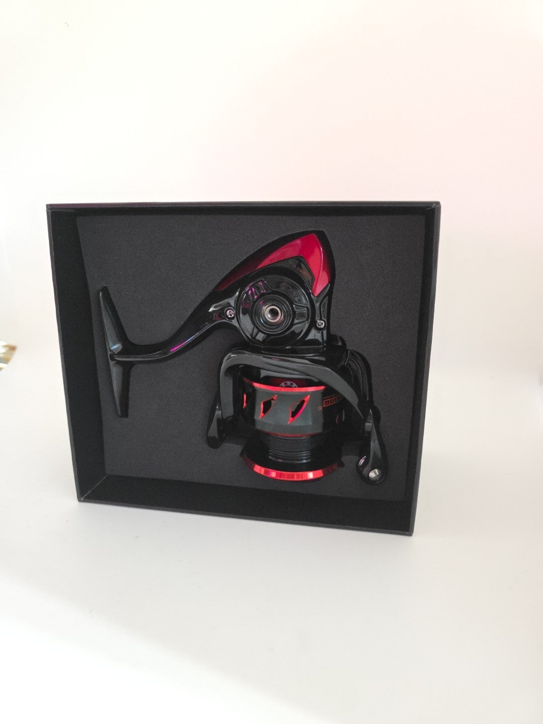 Spinning Fishing Reel 3000 Size Saltwater & Freshwater Reel with 39.5 lb Drag