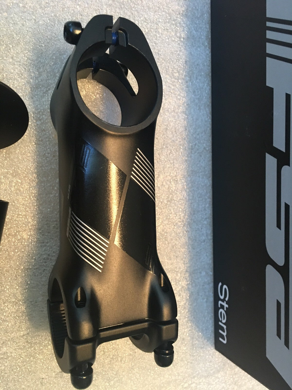FSA SLK-SCR Stem for either 1 1/8th or 1/4" steerer tube 6 deg x