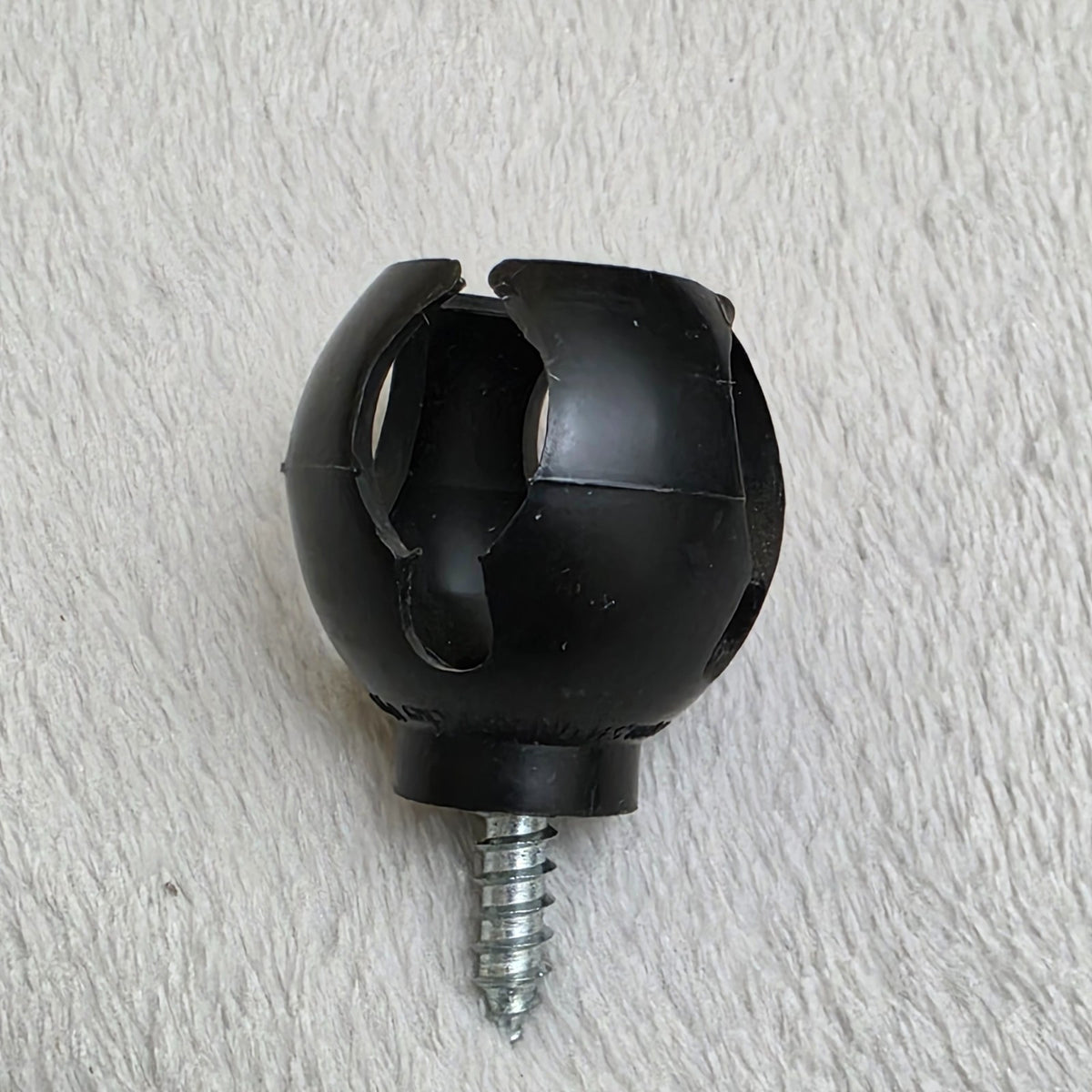 Golf Ball Retriever Claw Grabber Tool - Screw-In Putter Back Saver