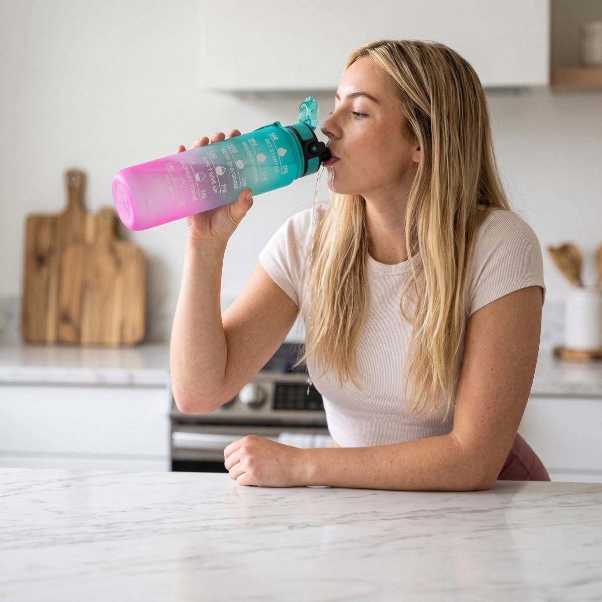1L Motivational Water Bottle with Time Marker and Straw - BPA Free Tritan, Green Pink Gradient