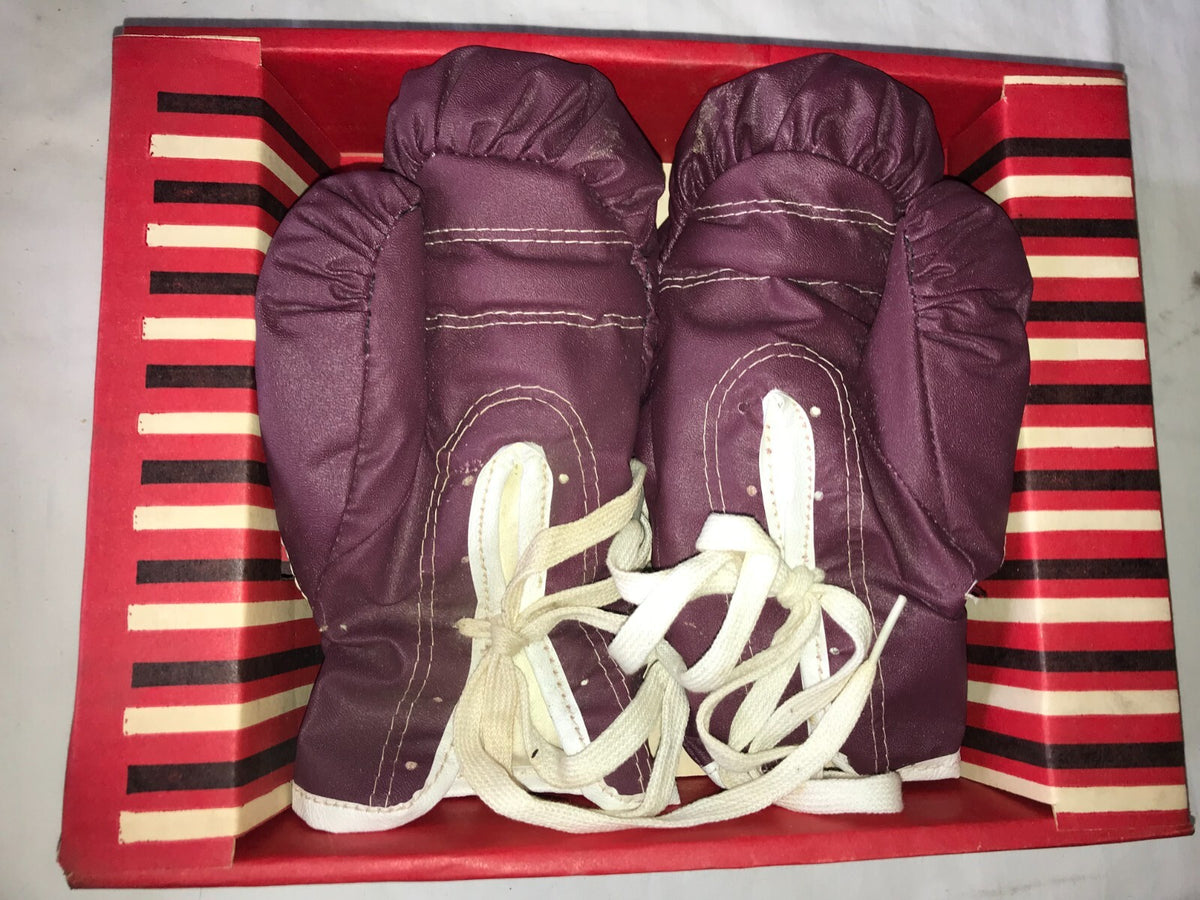 Boxing Gloves Kids 5-7 NOS Vintage King Athletic Co. Pro Sports Style