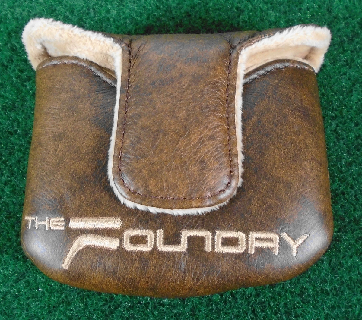 Mallet Putter Headcover for Golf Clubs - The Standard Club Mizuno