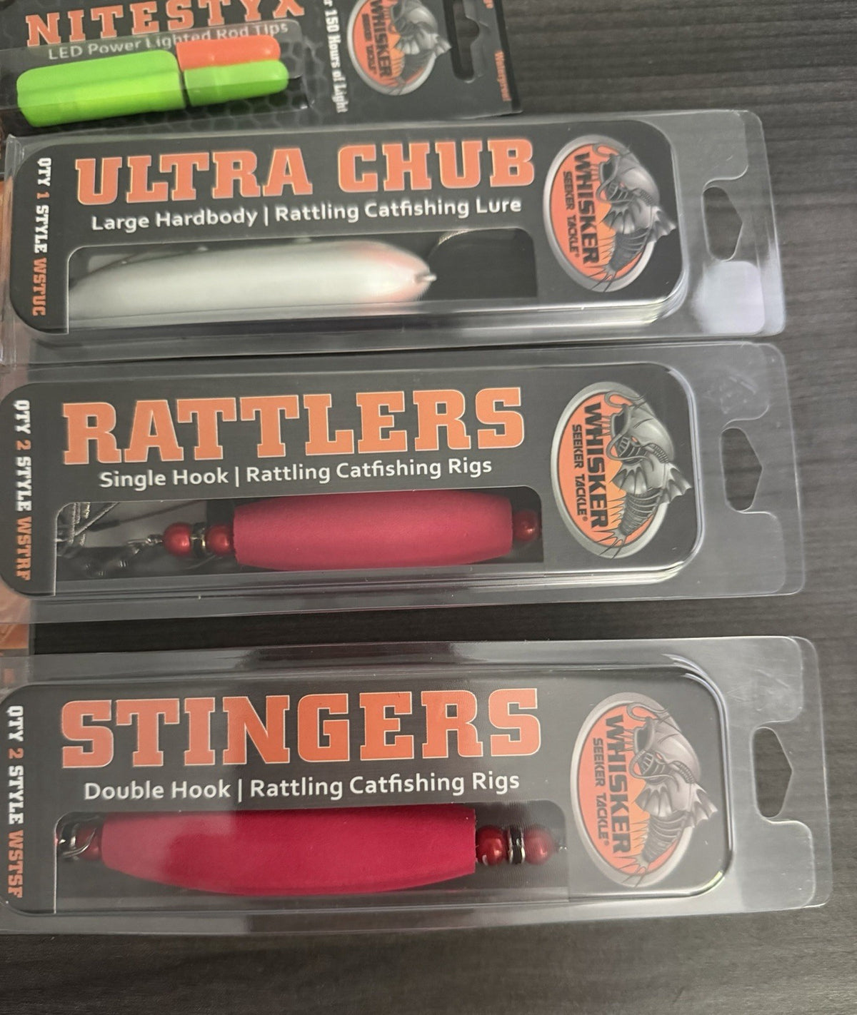 Fishing Rigs & Hooks Kit - Catfish, Floats, Rattlers, Beads, Swivels & Clips