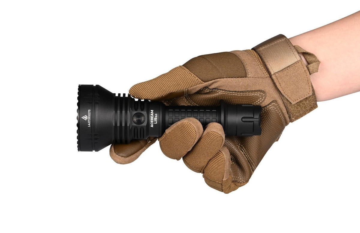 Long Range Tactical Flashlight 2200 Lumens 1083M Beam Osram SFT40 LED