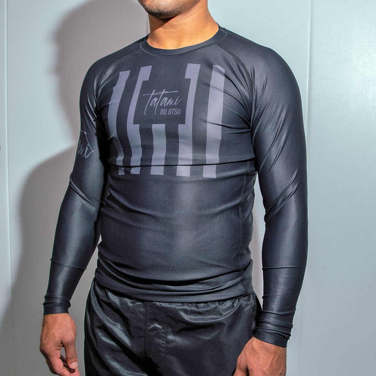 Long Sleeve Rash Guard for Jiu-Jitsu & MMA Training - Black