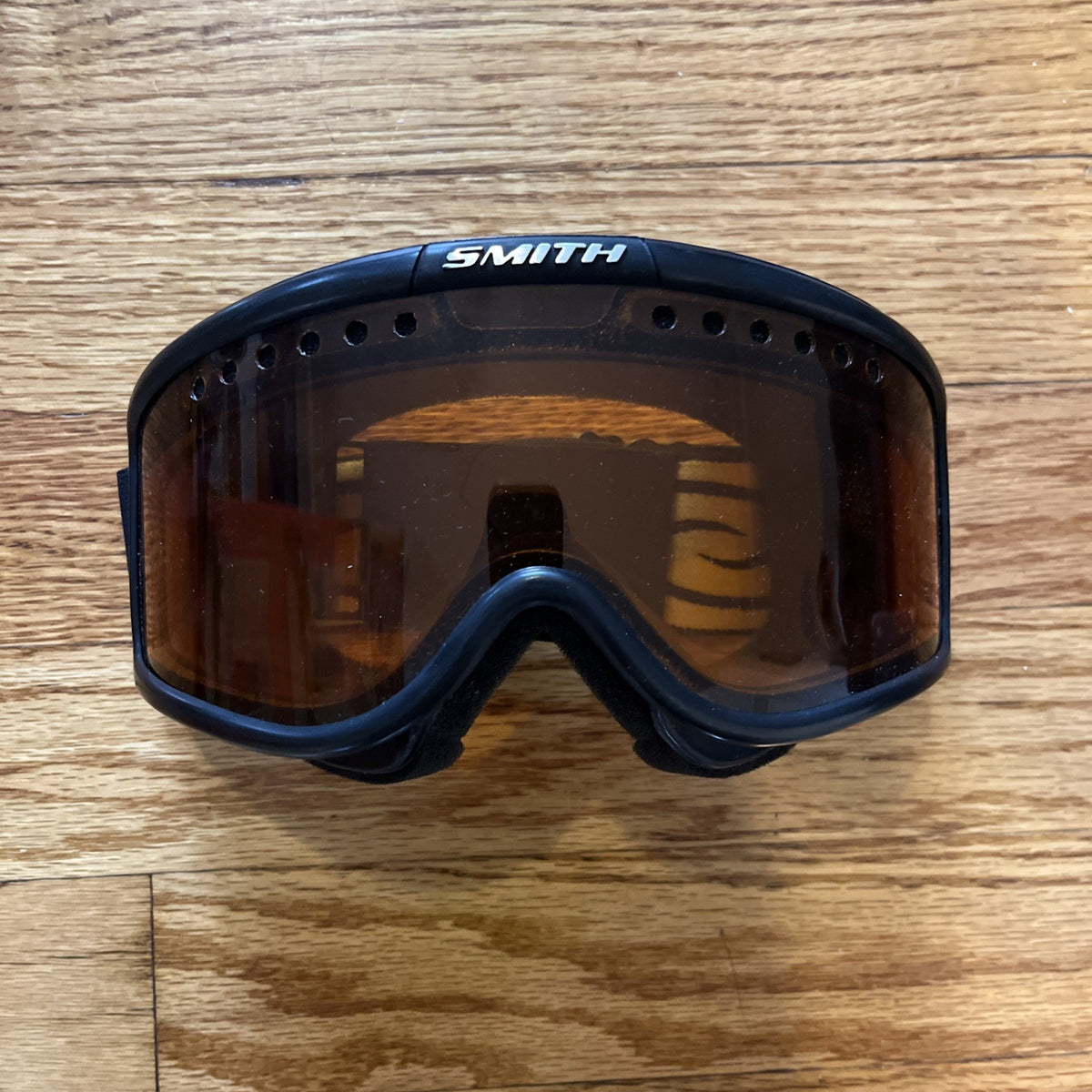 Smith Monashee OTG Airflow Series Large Fit Ski Goggles Lens Tint Gold