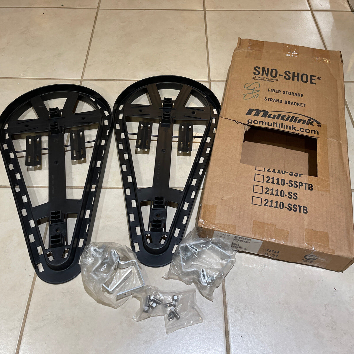 10-Inch Fiber Slack Shoe Storage Unit with Mounting Hardware