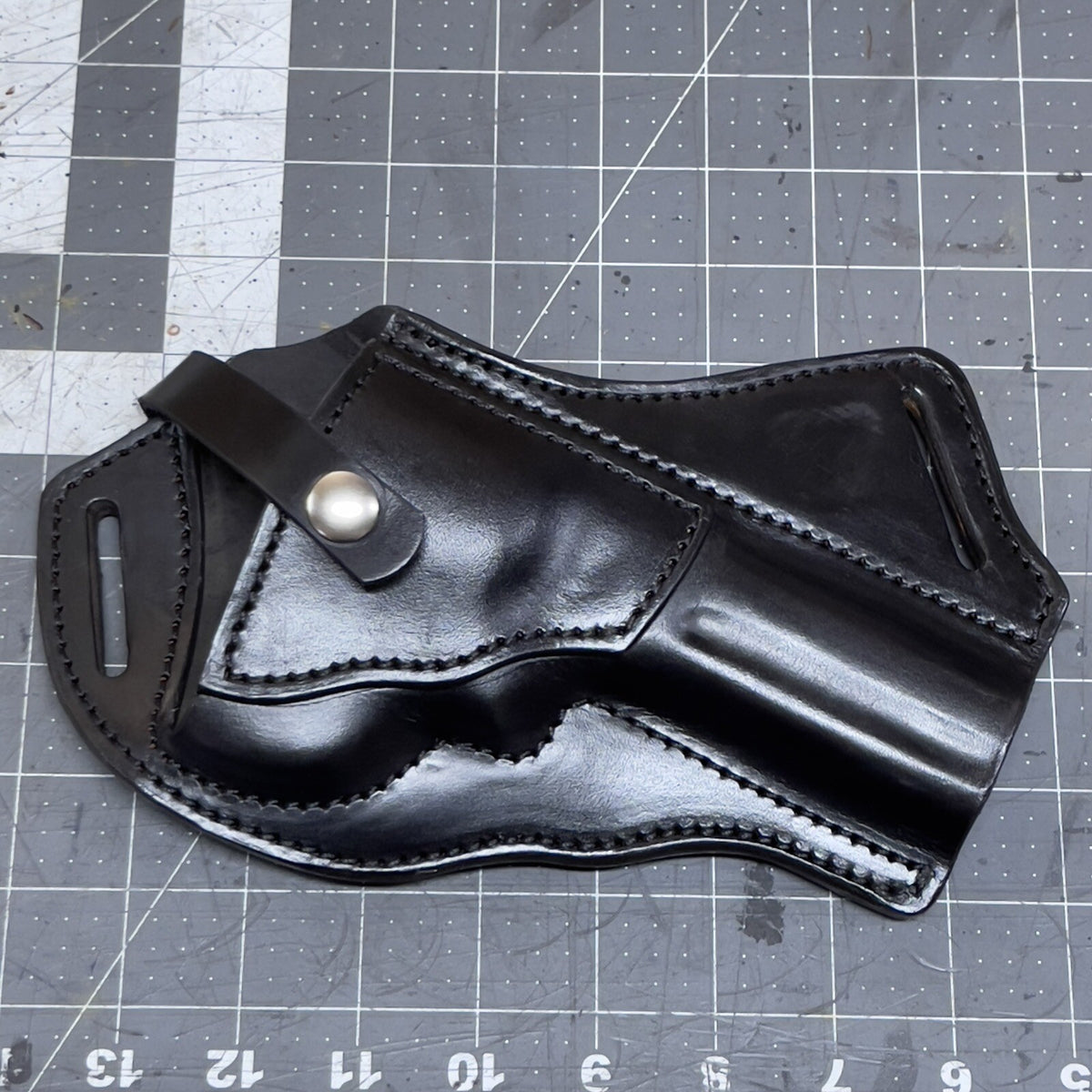 Cross Draw Holster for Smith & Wesson L Frame Revolvers - Handcrafted Leather