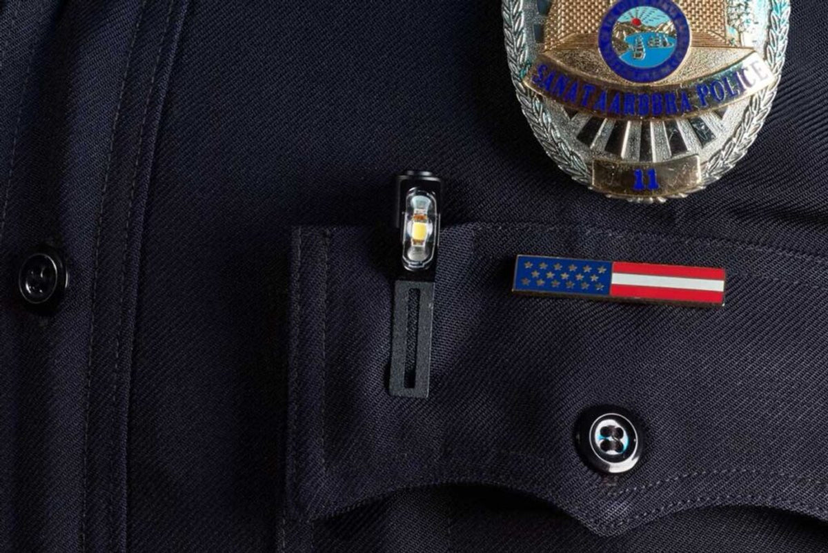 Rechargeable Programmable Clip-On Pocket Light for First Responders