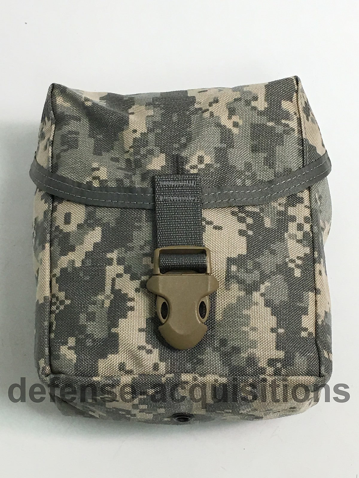 Large Military-Style Magazine Pouch for 7 Magazines ACU Camouflage