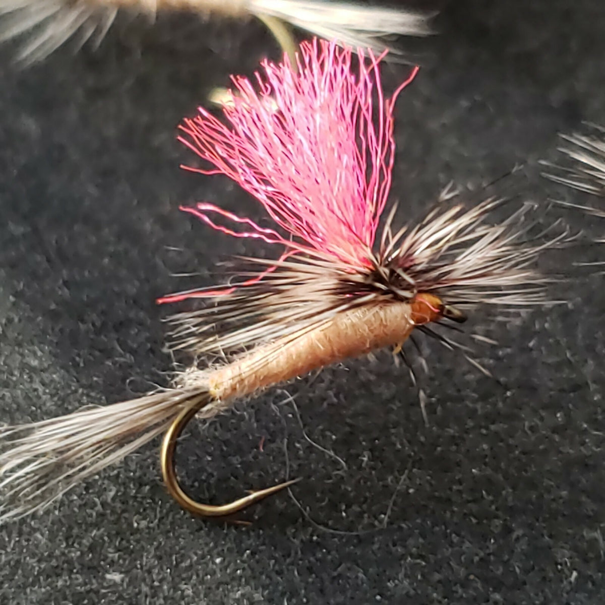 Fly Fishing Flies Parachute PMD Size 20 - Hi Vis Frontier Tackle