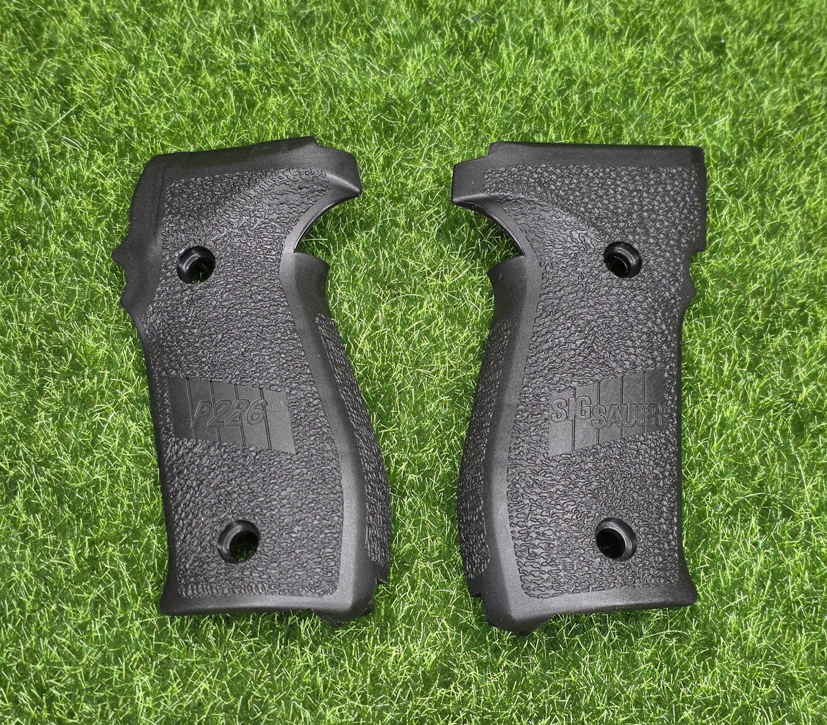 Sig Sauer P226 OEM Black Polymer Pistol Grip Set with Screws