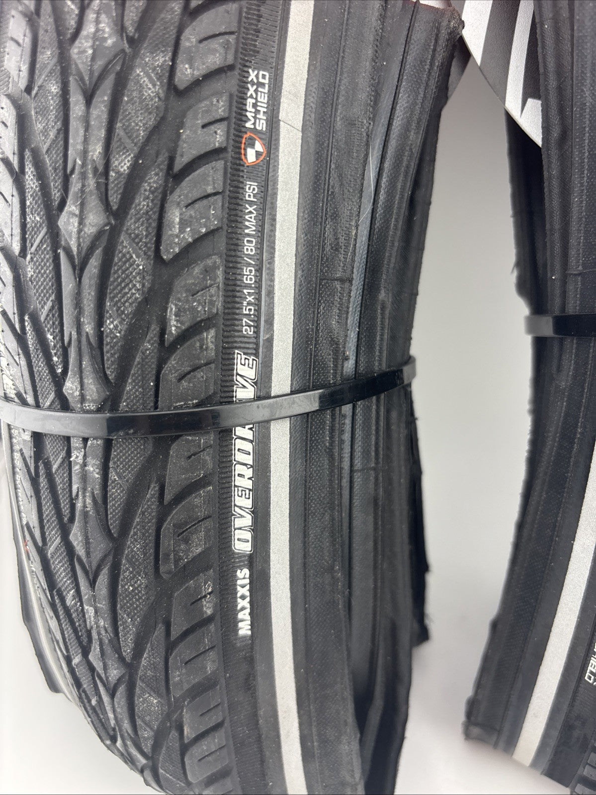 2 Pack 27.5 Inch Bicycle Tires - Maxxis Overdrive 1.65 Width Reflective Road Bike Tires