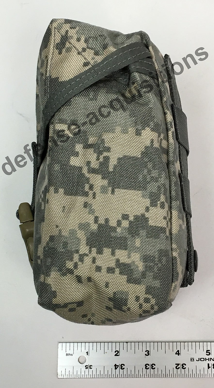 Large Military-Style Magazine Pouch for 7 Magazines ACU Camouflage