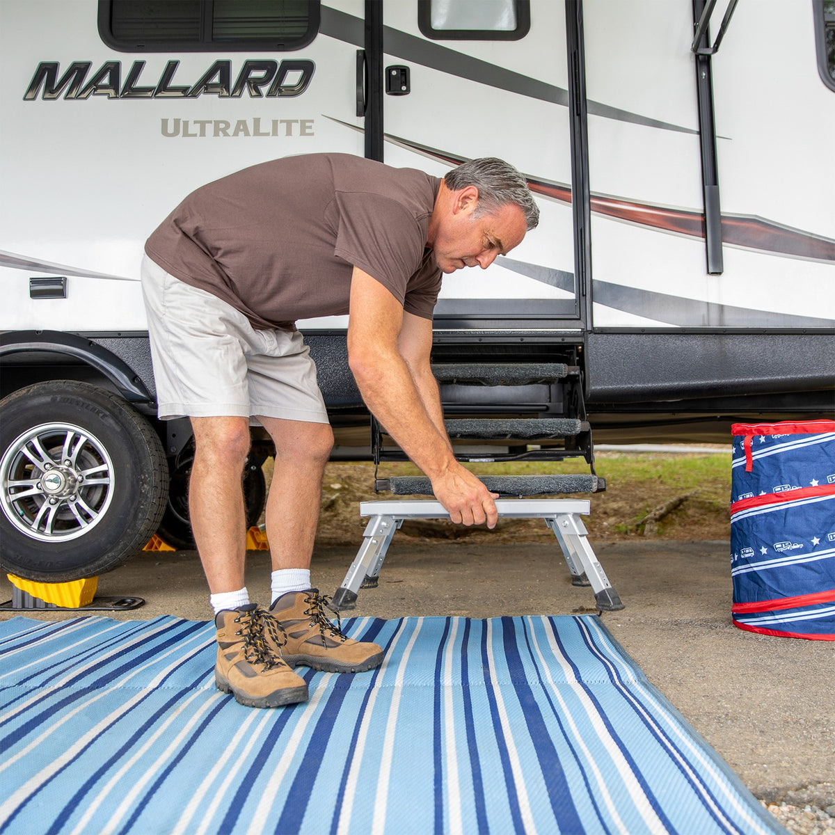 Adjustable Aluminum Step Stool for RV and Home Use - Foldable, Non-Slip