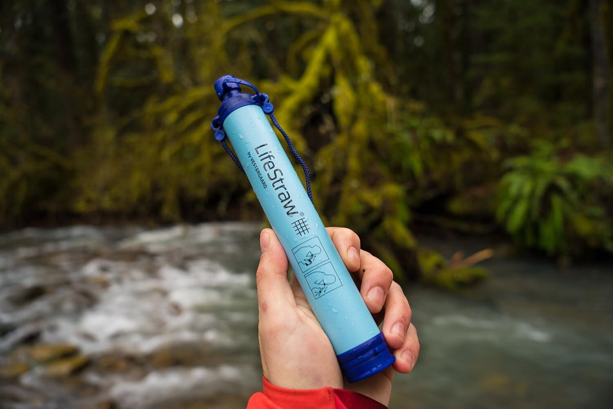 LifeStraw Personal Water Filter for Hiking Camping Travel Emergency - Removes Bacteria & Parasites