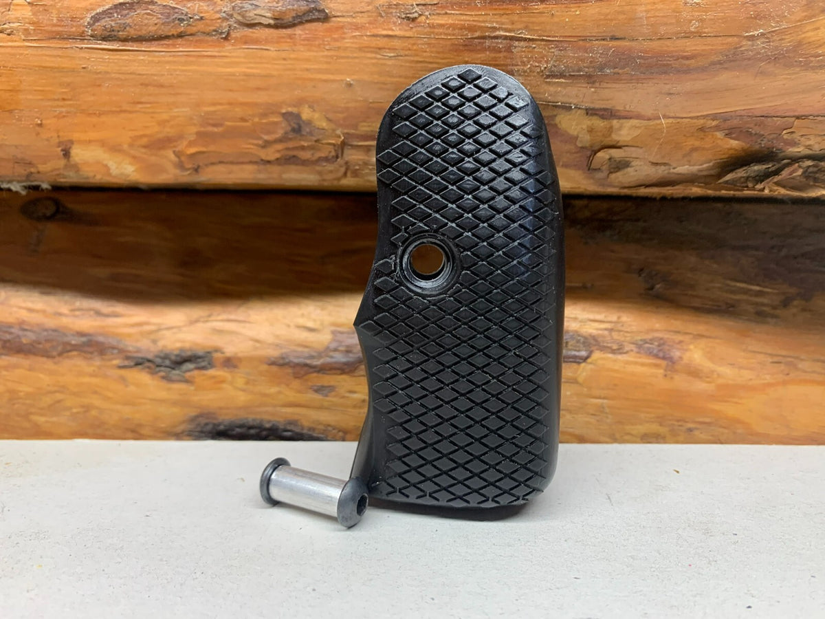 Extended Diamond Finish Gun Grip for Bond Arms Derringer - Black