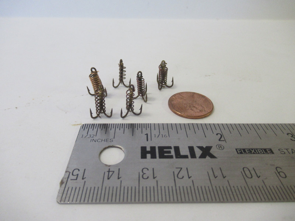 Treble Fishing Hooks - Bronze Spring Bait Hooks for Fish Tackle, Multiple Sizes & Quantities