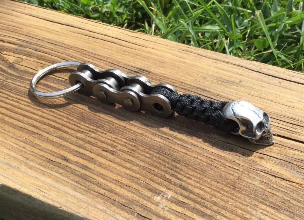 Black Paracord Motorcycle Key Chain with Pewter Skull - Harley Style