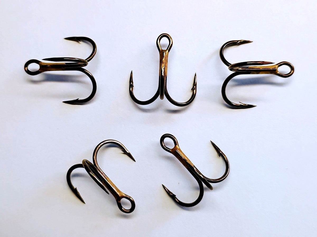 Bulk VMC Short-Shank Treble Fishing Hooks Size 5 - Bronze, 100 Pack