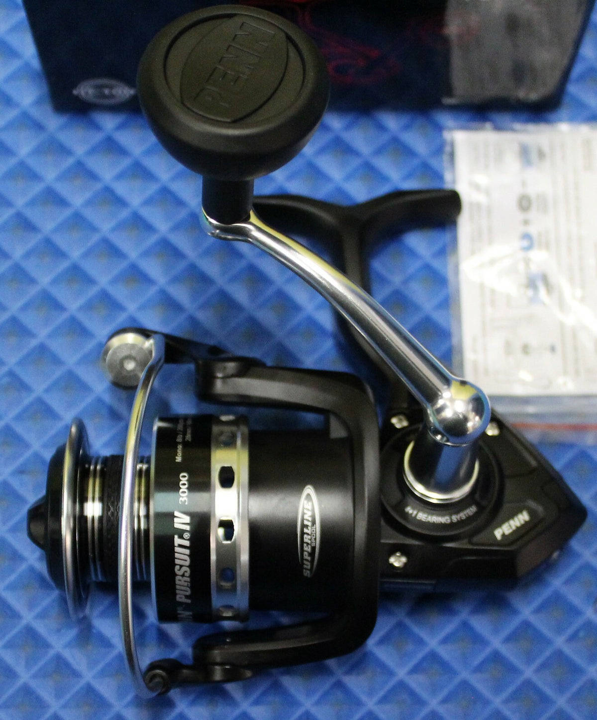 Saltwater Spinning Reel - Durable Lightweight Gear for Fishing