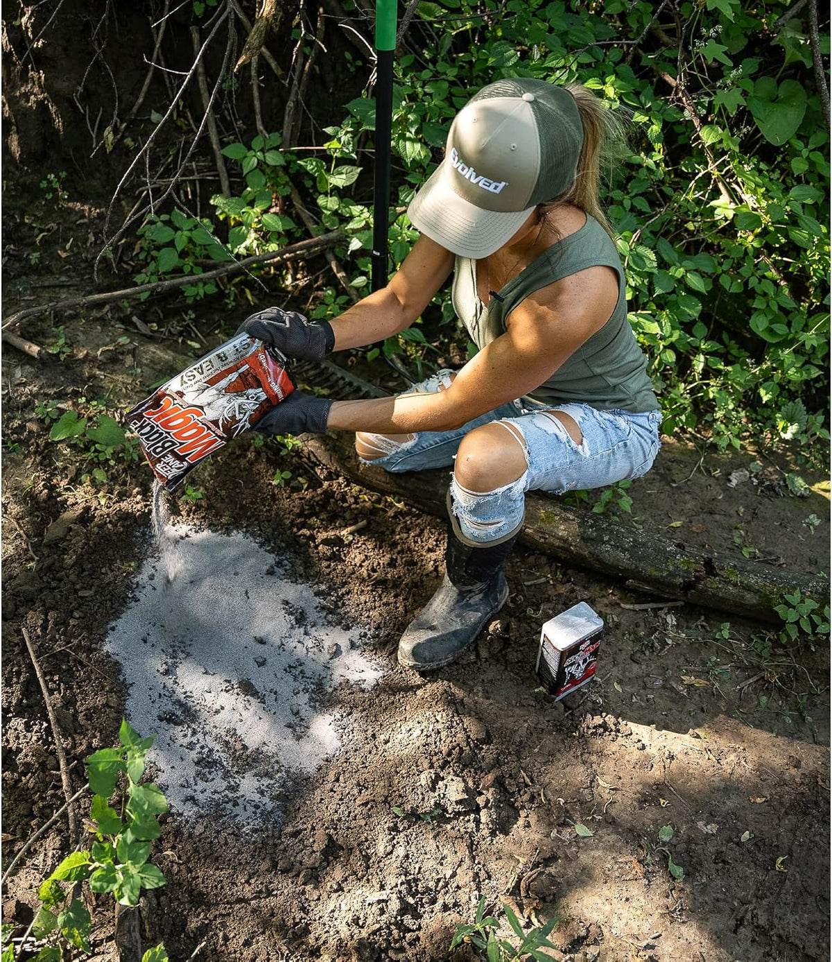 Deer Mineral Attractant with Molasses - 4.5 lb Deer Feed & Bait