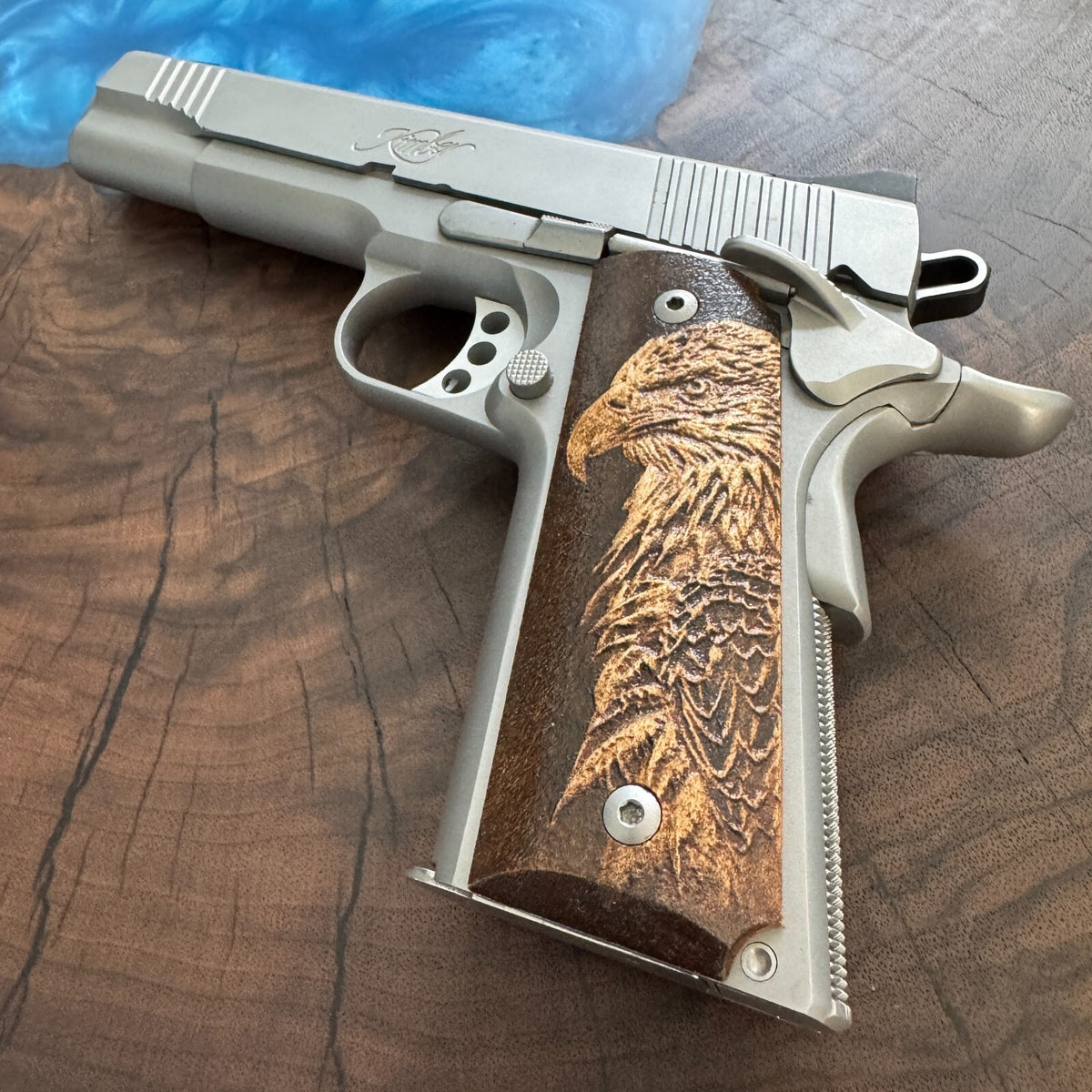 1911 Full Size Wooden Grip with Skull Texture for Handgun Upgrade